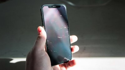 ​虽说iPhone X整体用着不错，但也有一些无法忍受的缺点